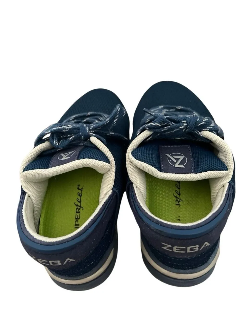 Zeba Women’s Sneakers comfort hands free Sz.8